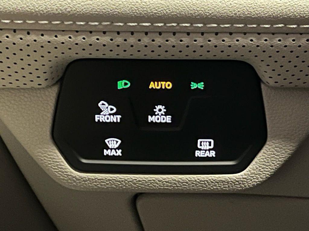 new 2026 Volkswagen Atlas car, priced at $50,531