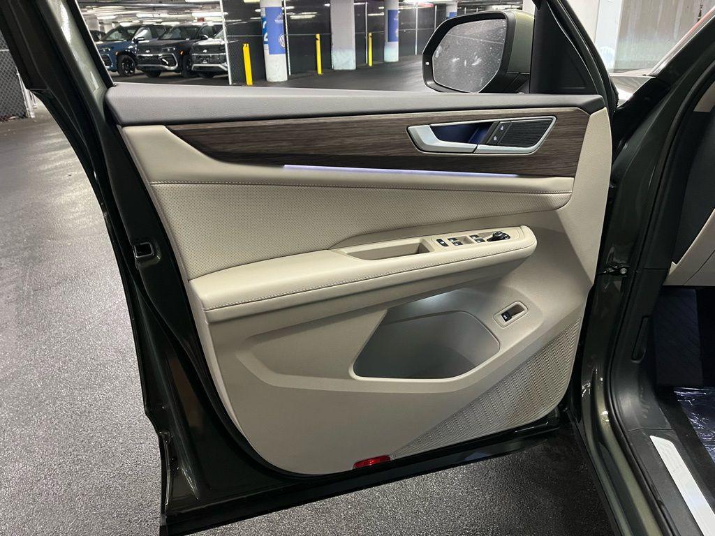 new 2026 Volkswagen Atlas car, priced at $50,531