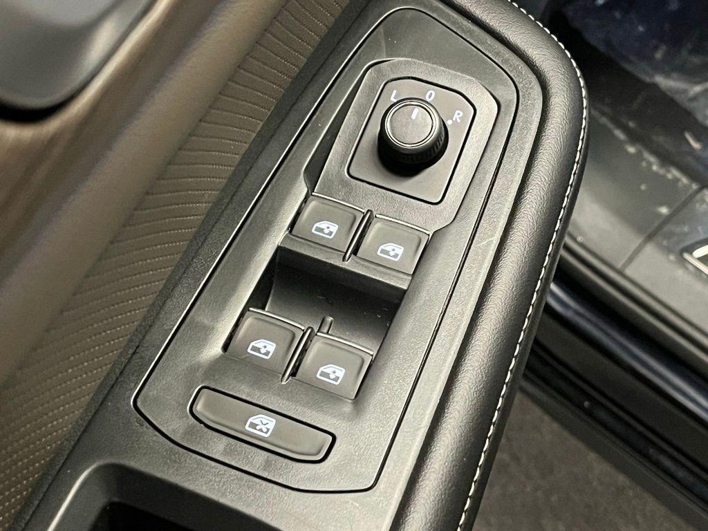 new 2026 Volkswagen Atlas car, priced at $47,184