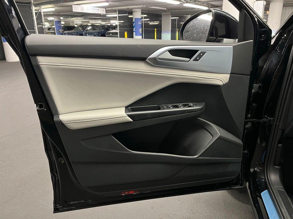 new 2026 Volkswagen Taos car, priced at $32,585