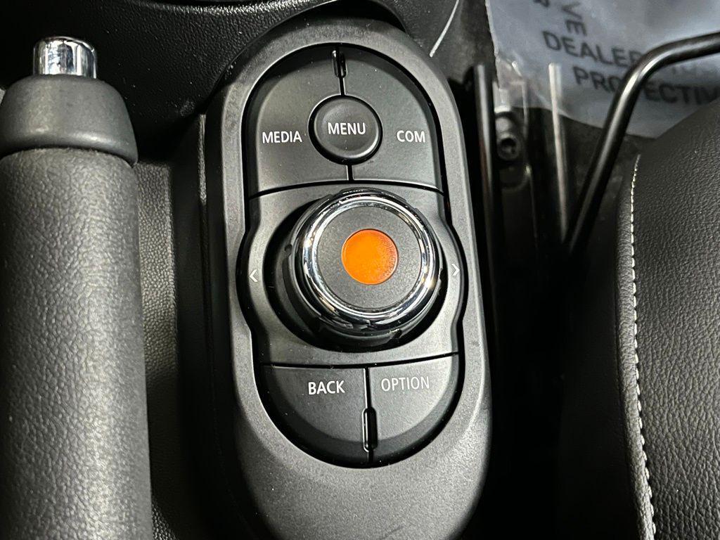 used 2021 MINI Hardtop car, priced at $21,000