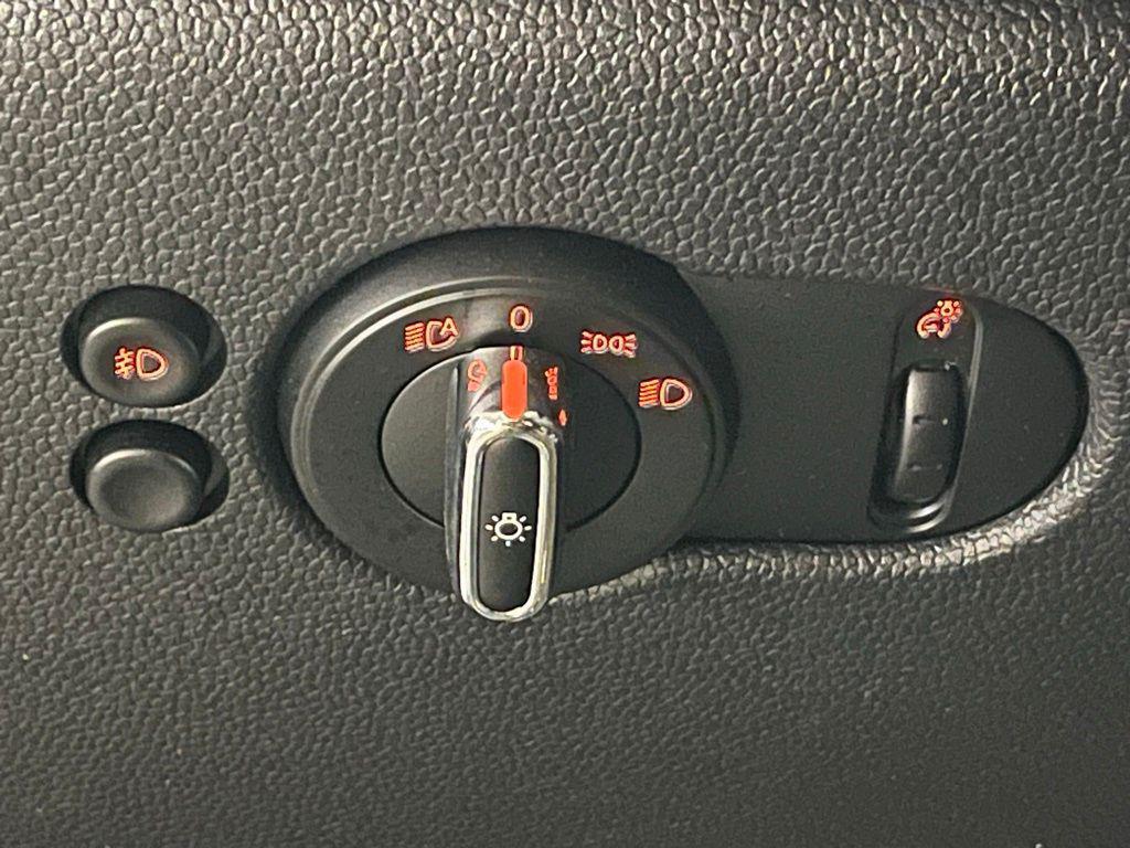 used 2021 MINI Hardtop car, priced at $21,000