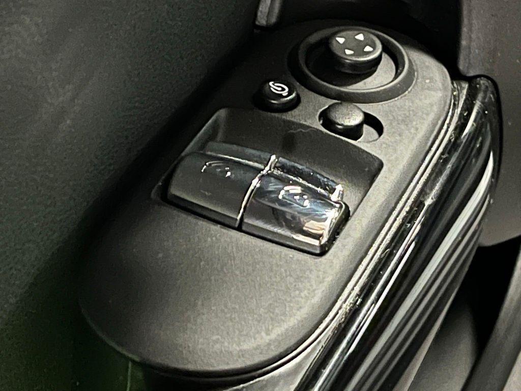 used 2021 MINI Hardtop car, priced at $21,000