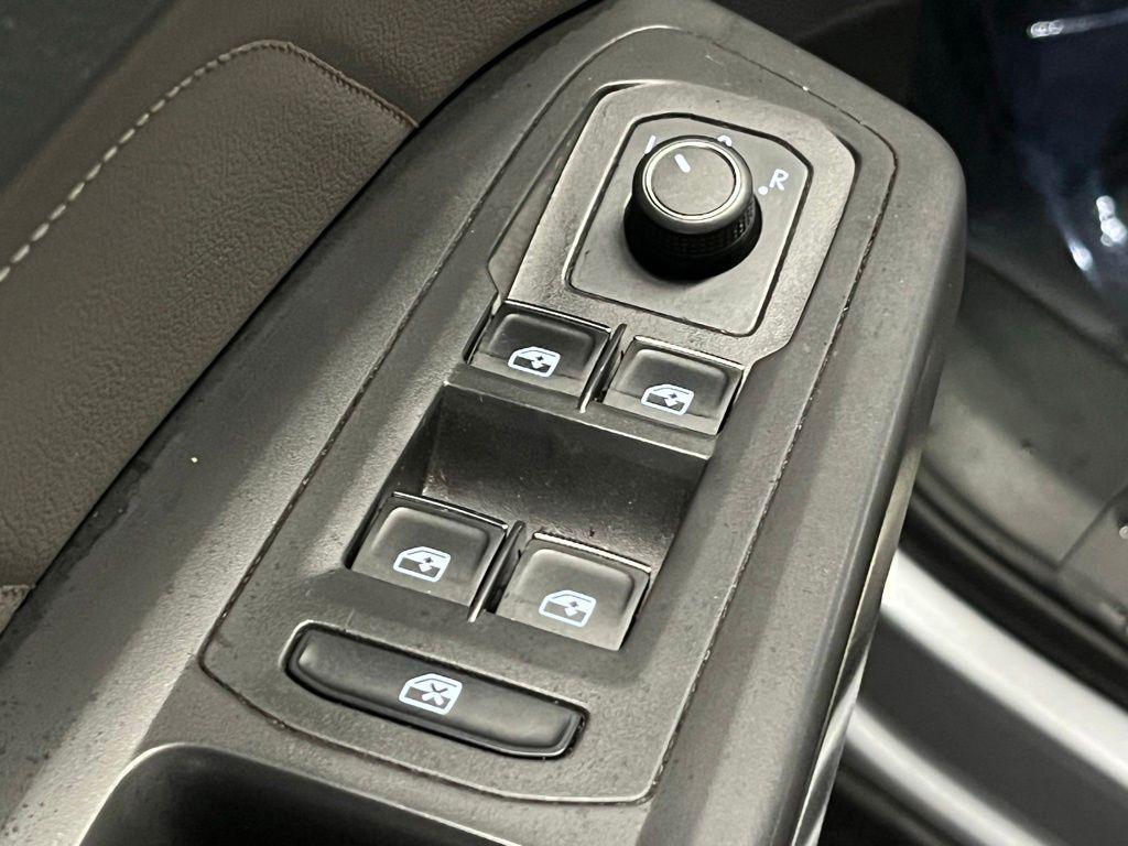 used 2022 Volkswagen Atlas car, priced at $27,112