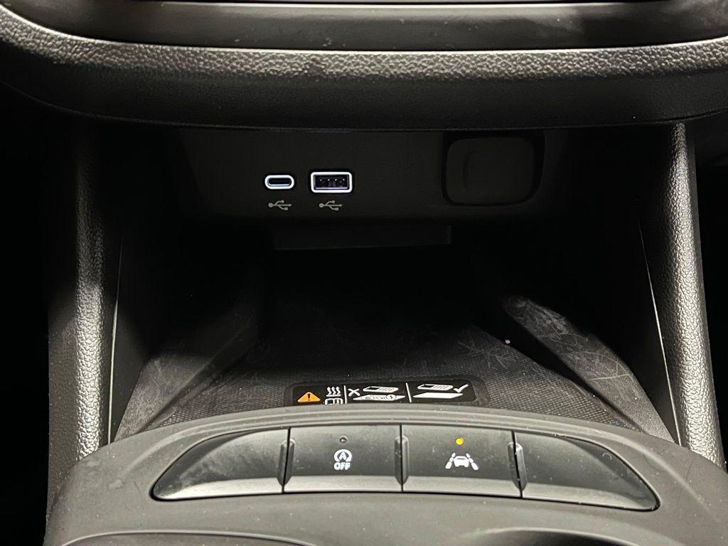 used 2024 Buick Envista car, priced at $22,912