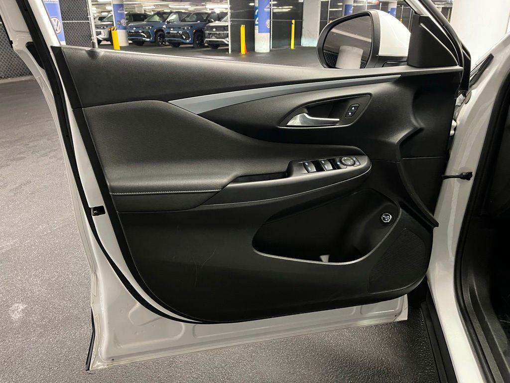 used 2024 Buick Envista car, priced at $22,912