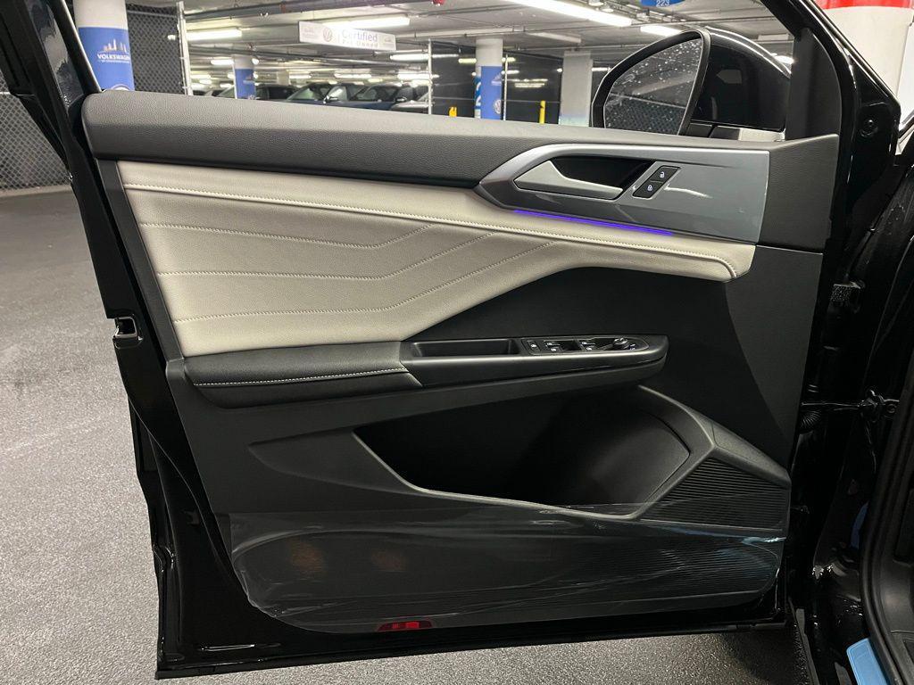 new 2026 Volkswagen Taos car, priced at $35,923