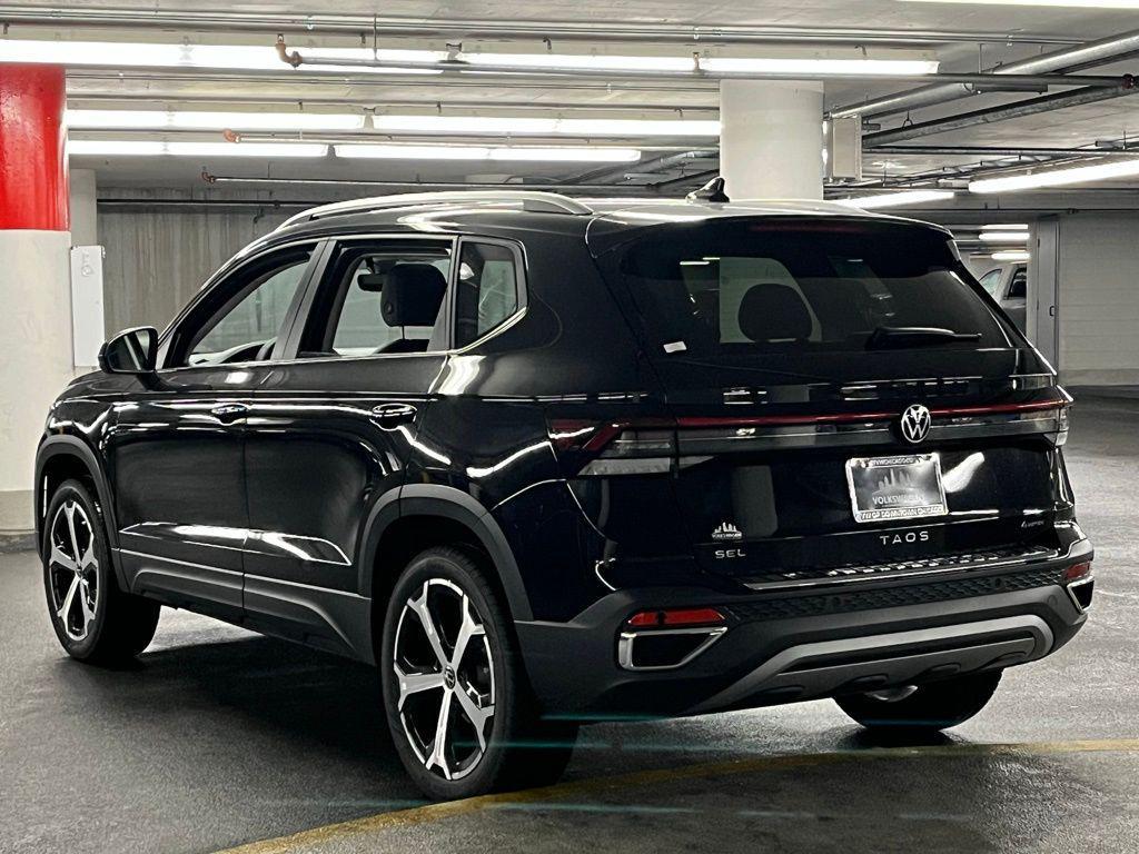 new 2026 Volkswagen Taos car, priced at $35,923