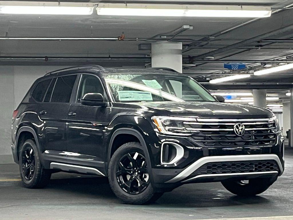 new 2026 Volkswagen Atlas car, priced at $44,925
