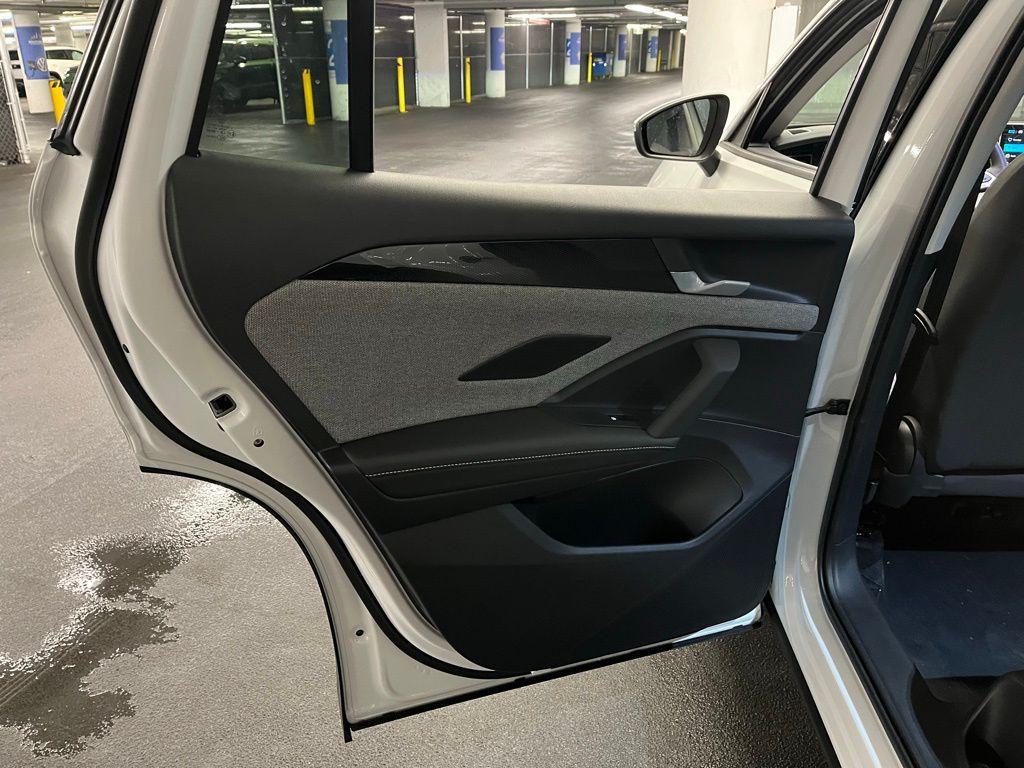 new 2025 Volkswagen Tiguan car, priced at $29,135