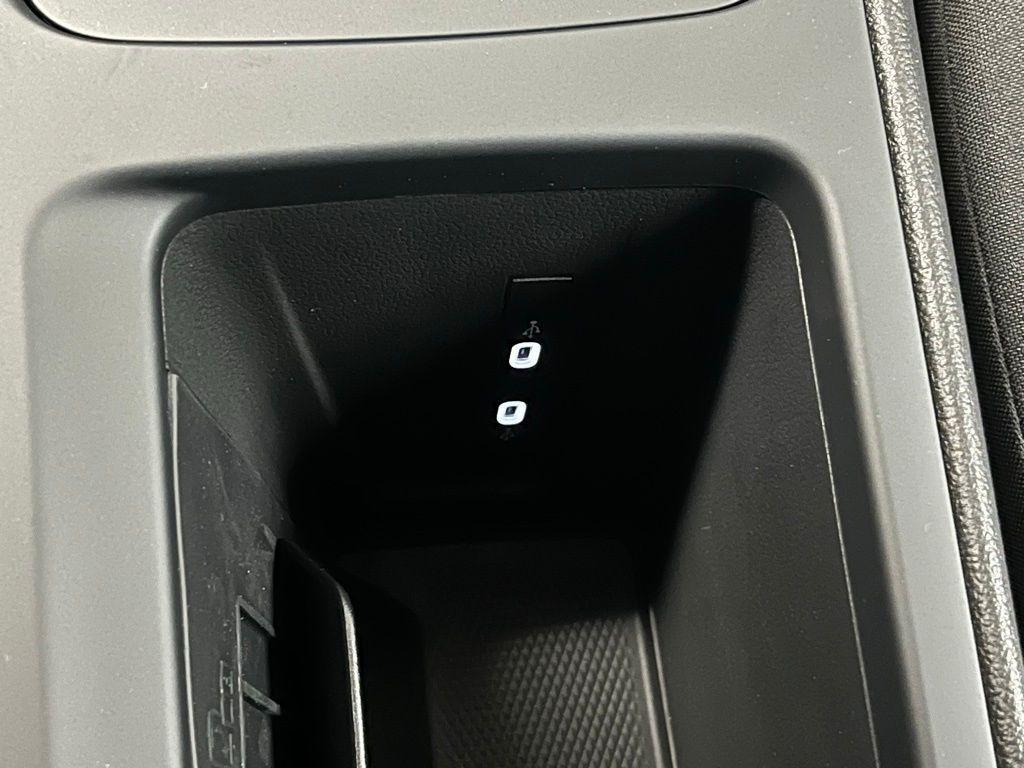new 2025 Volkswagen Tiguan car, priced at $29,135