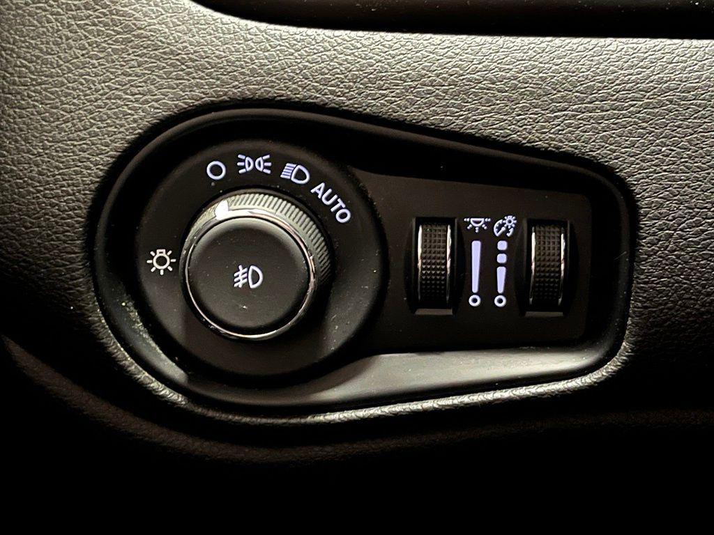 used 2022 Jeep Renegade car, priced at $17,912
