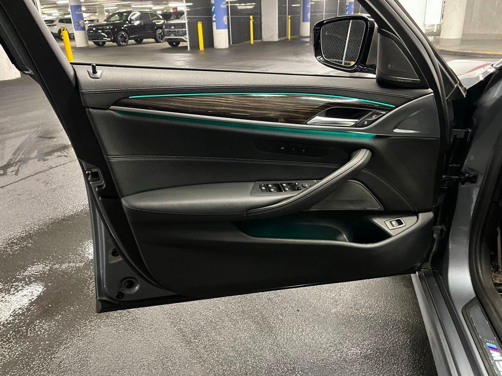 used 2019 BMW M550 car, priced at $32,912