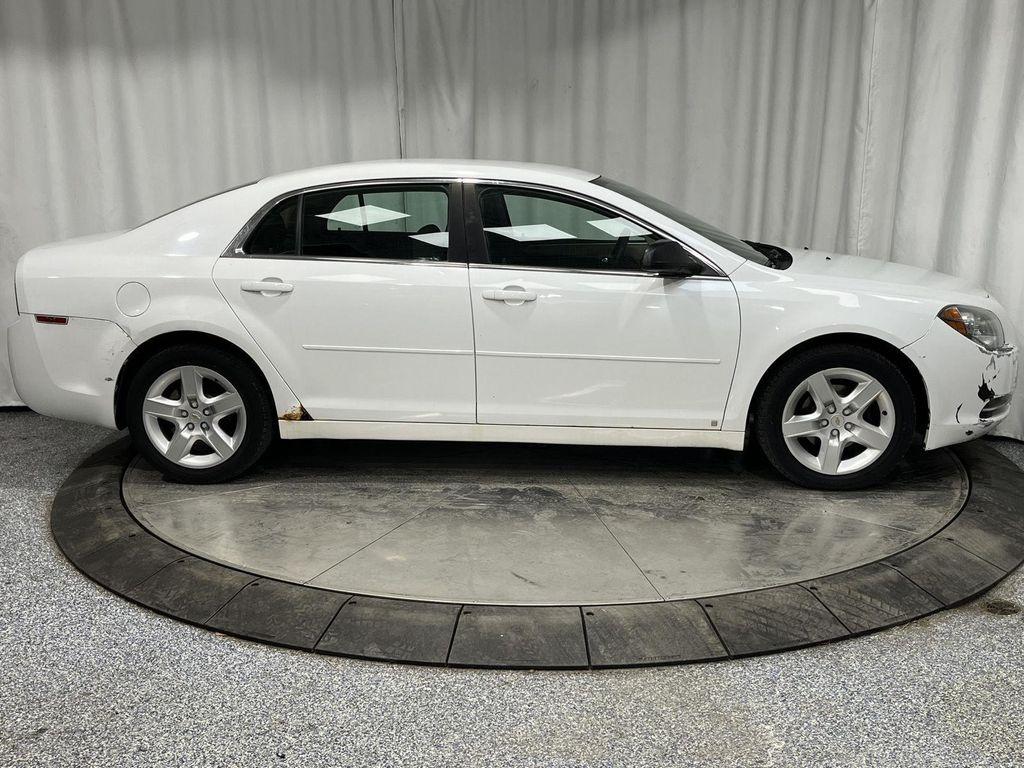 used 2009 Chevrolet Malibu car, priced at $3,441