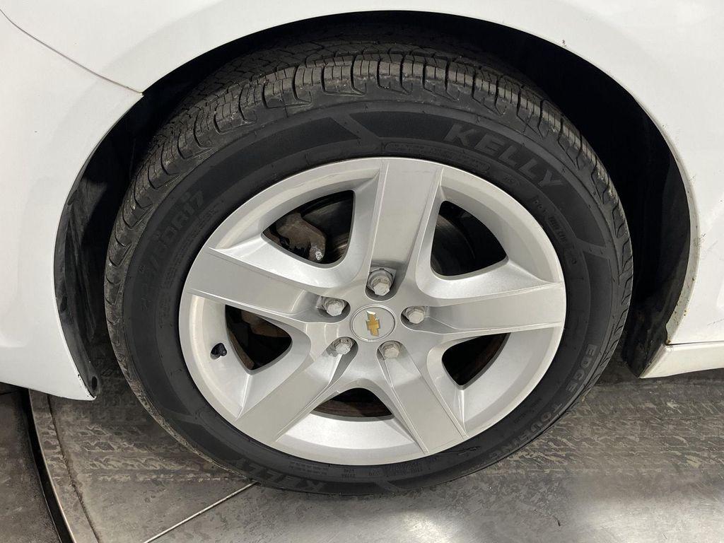 used 2009 Chevrolet Malibu car, priced at $3,441