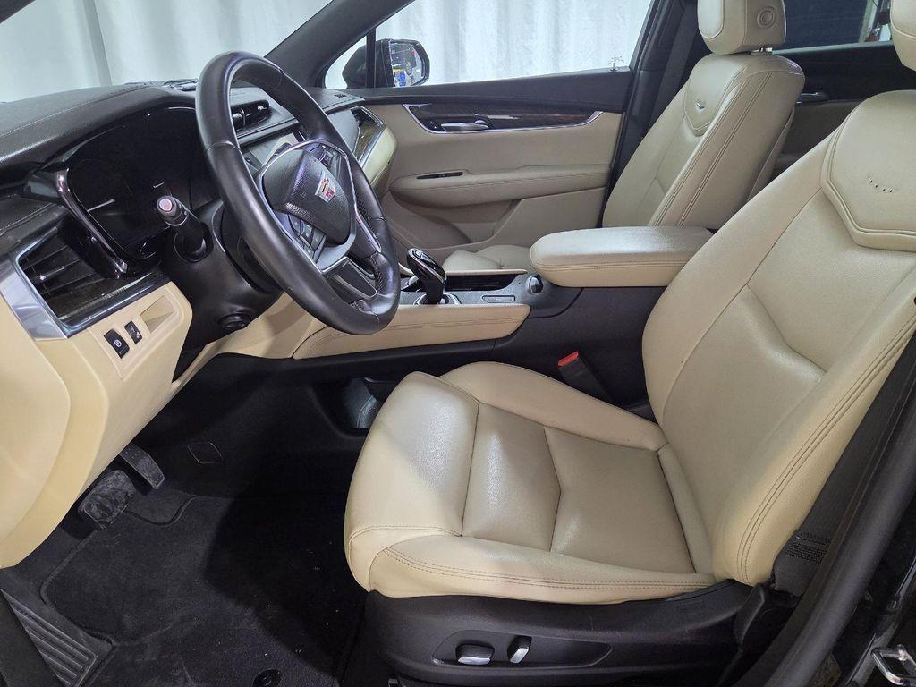 used 2017 Cadillac XT5 car, priced at $12,441