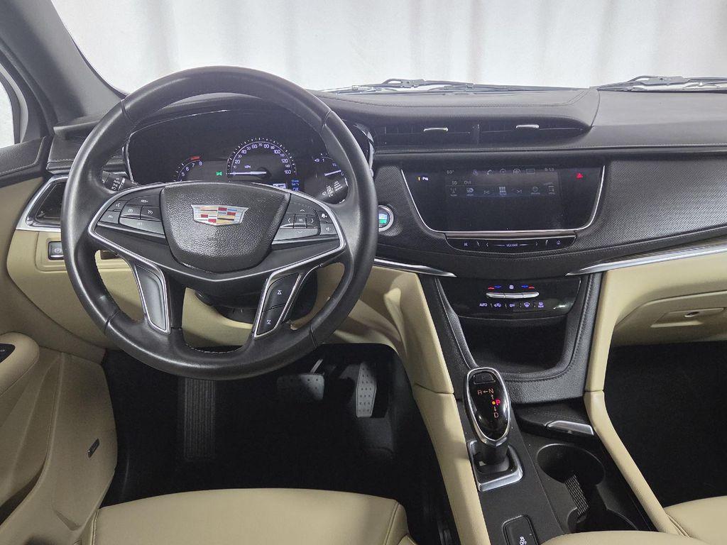 used 2017 Cadillac XT5 car, priced at $12,441