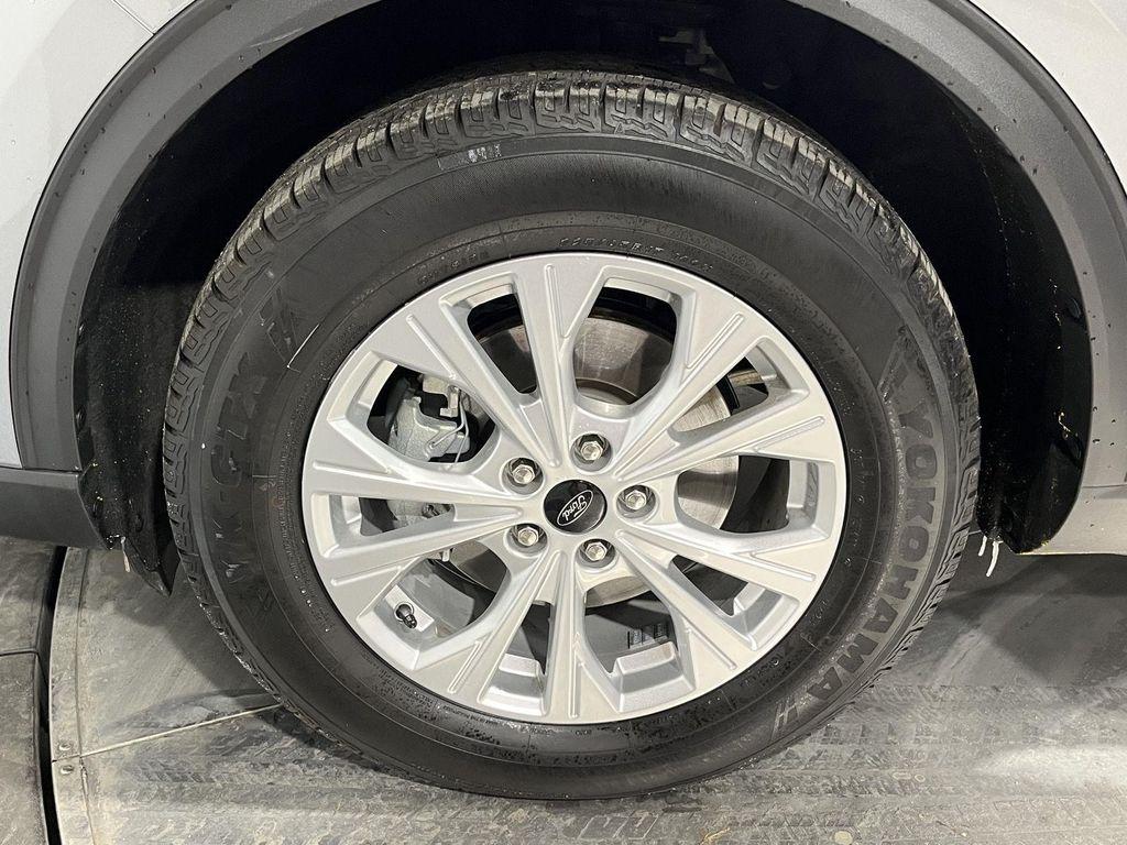 used 2024 Ford Escape car, priced at $17,991