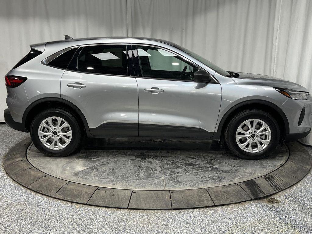 used 2024 Ford Escape car, priced at $17,991
