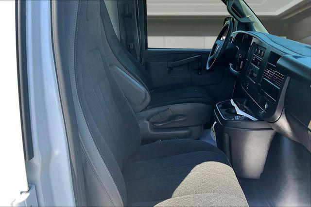 new 2026 GMC Savana 3500 car, priced at $47,572