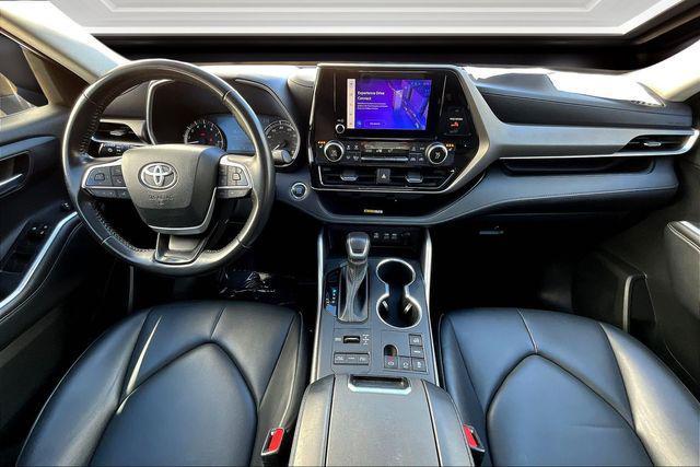 used 2023 Toyota Highlander car, priced at $32,647