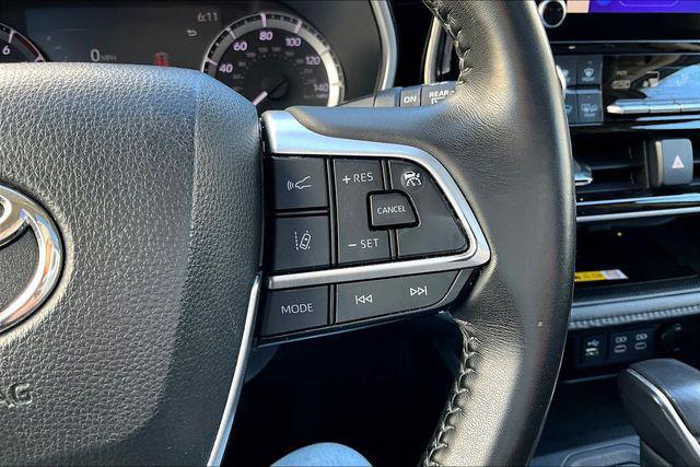 used 2023 Toyota Highlander car, priced at $32,647