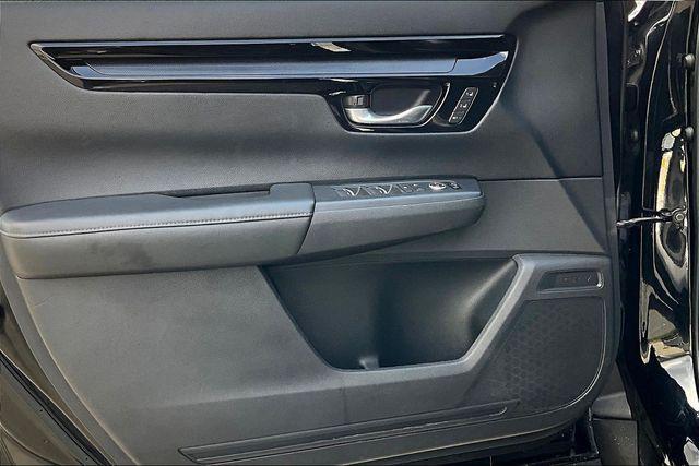 used 2023 Honda CR-V car, priced at $29,550