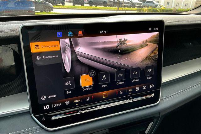 used 2025 Volkswagen Tiguan car, priced at $34,320