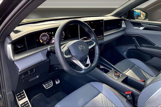 used 2025 Volkswagen Tiguan car, priced at $34,320