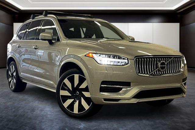 used 2023 Volvo XC90 Recharge Plug-In Hybrid car, priced at $40,843