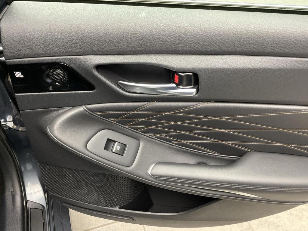 used 2021 Toyota Avalon Hybrid car, priced at $25,795