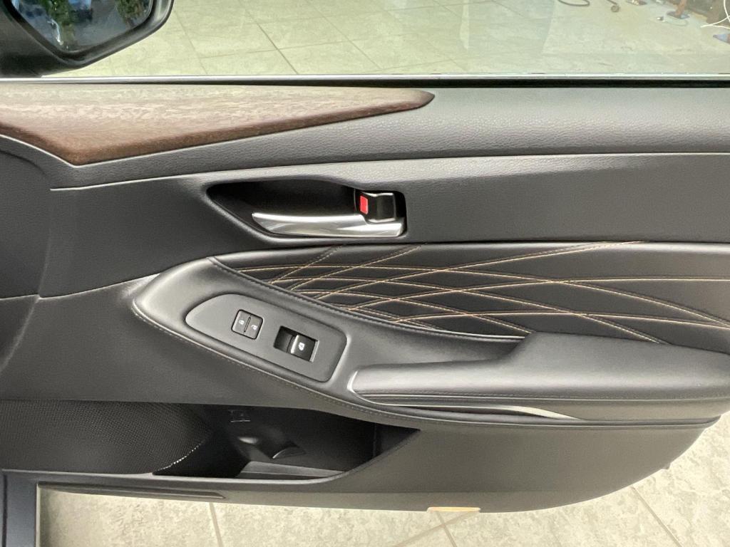 used 2021 Toyota Avalon Hybrid car, priced at $25,795