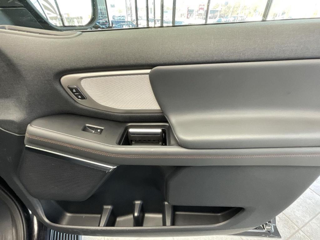 new 2025 Ford Expedition car, priced at $72,840