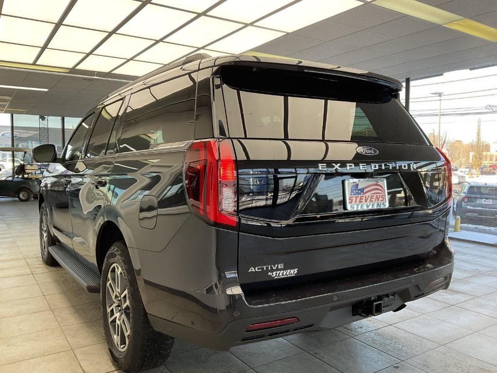 new 2025 Ford Expedition car, priced at $72,840
