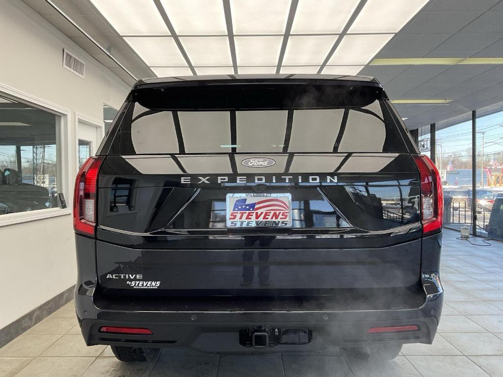 new 2025 Ford Expedition car, priced at $72,840