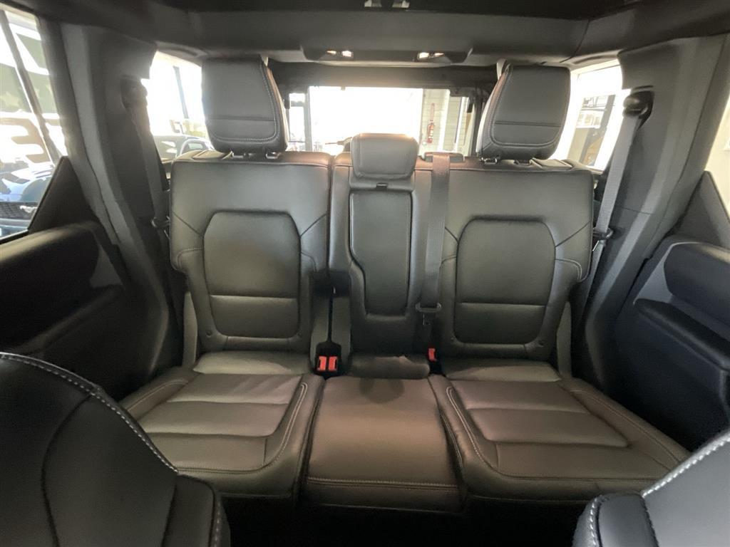 used 2025 Ford Bronco car, priced at $51,995