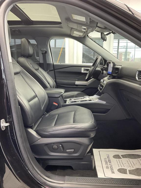 used 2022 Ford Explorer car, priced at $29,995