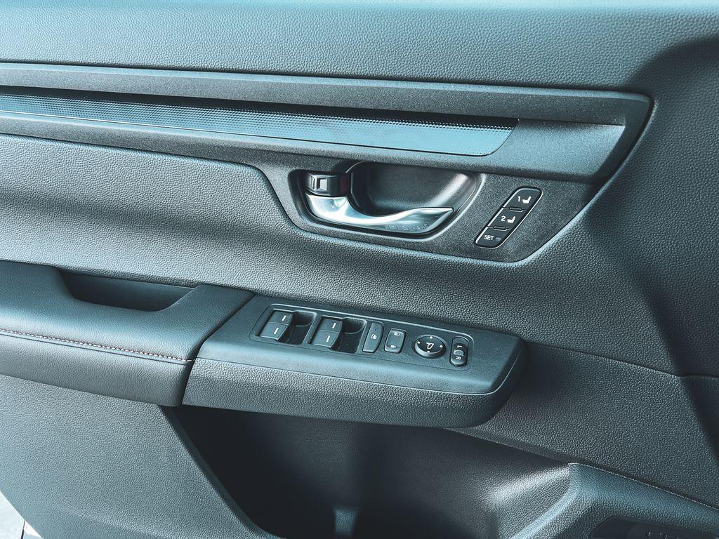 new 2026 Honda CR-V Hybrid car, priced at $41,675