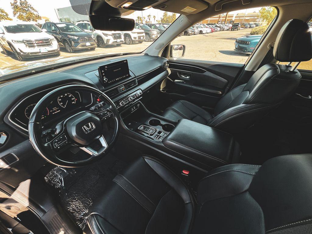 used 2024 Honda Pilot car, priced at $39,012
