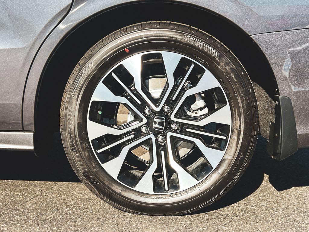 new 2026 Honda Odyssey car, priced at $53,785