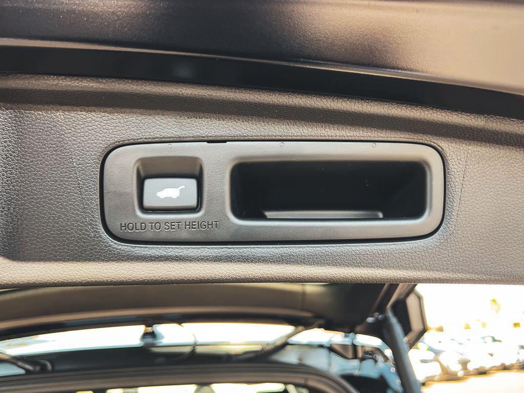 new 2026 Honda CR-V Hybrid car, priced at $40,175