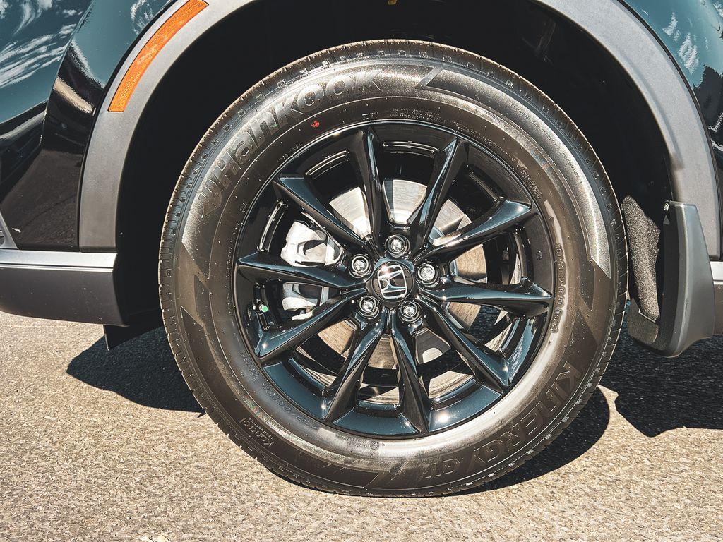 new 2026 Honda CR-V Hybrid car, priced at $40,175