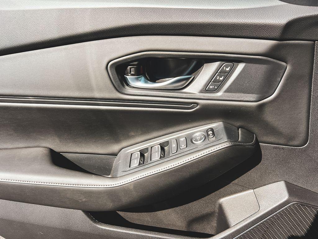 new 2026 Honda Accord Hybrid car, priced at $37,145