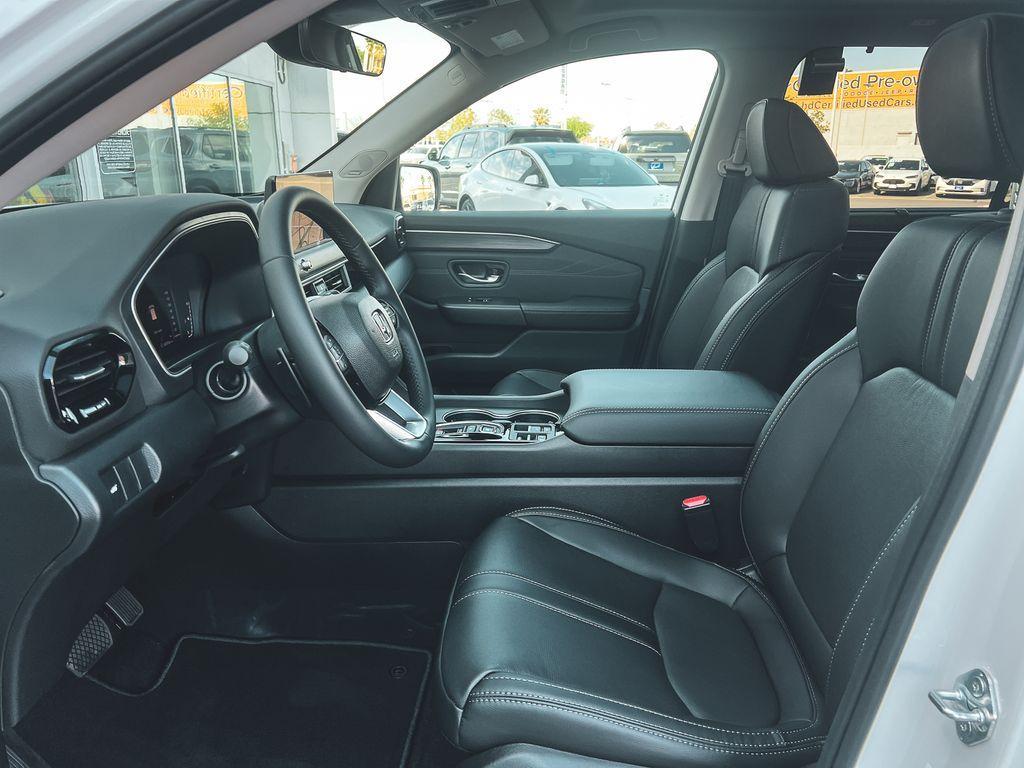 new 2026 Honda Pilot car, priced at $54,245