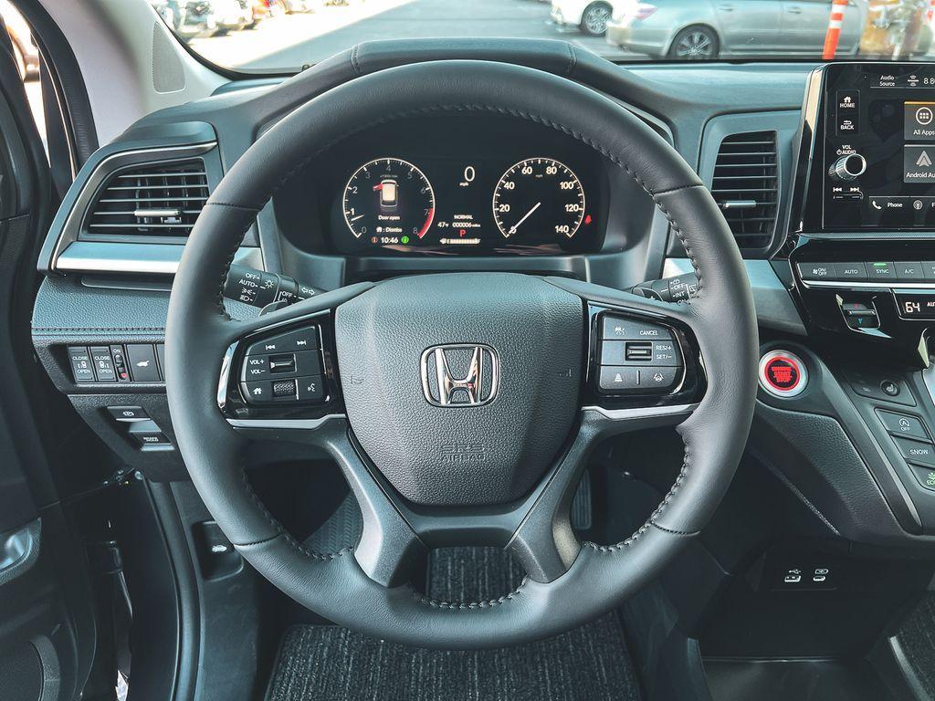 new 2026 Honda Odyssey car, priced at $44,290