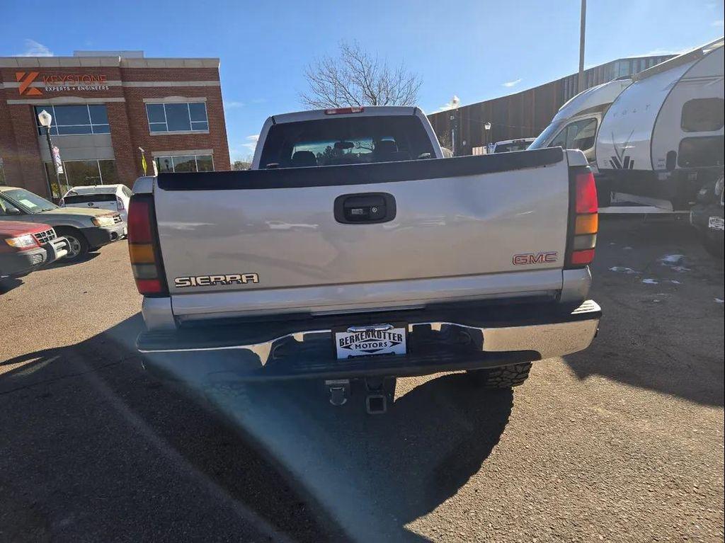 used 2005 GMC Sierra 2500 car, priced at $13,900