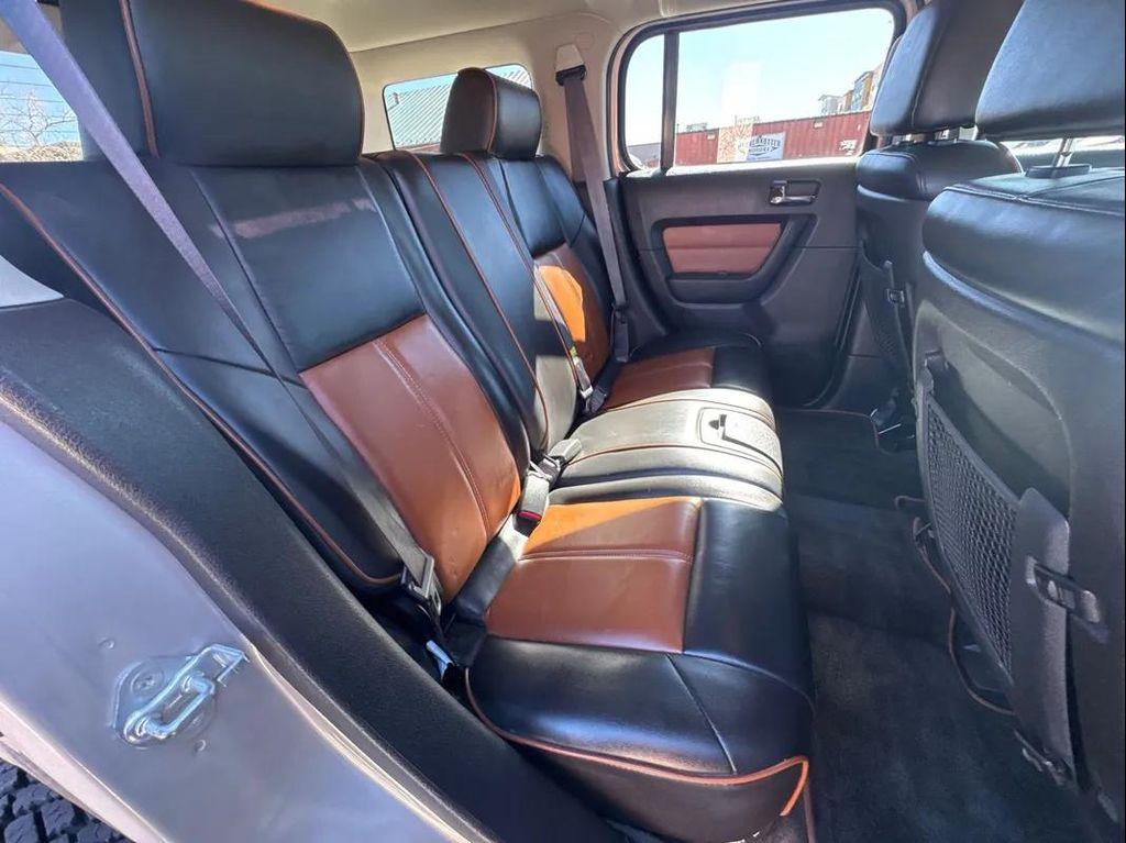 used 2006 Hummer H3 car, priced at $14,500