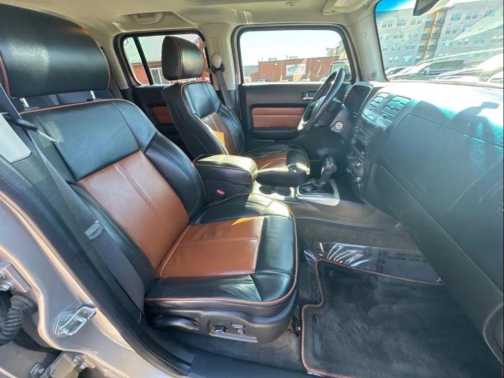 used 2006 Hummer H3 car, priced at $14,500