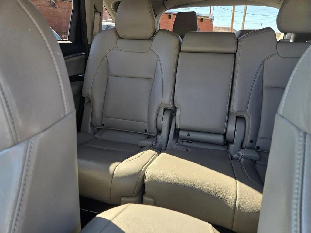 used 2017 Acura MDX car, priced at $17,300