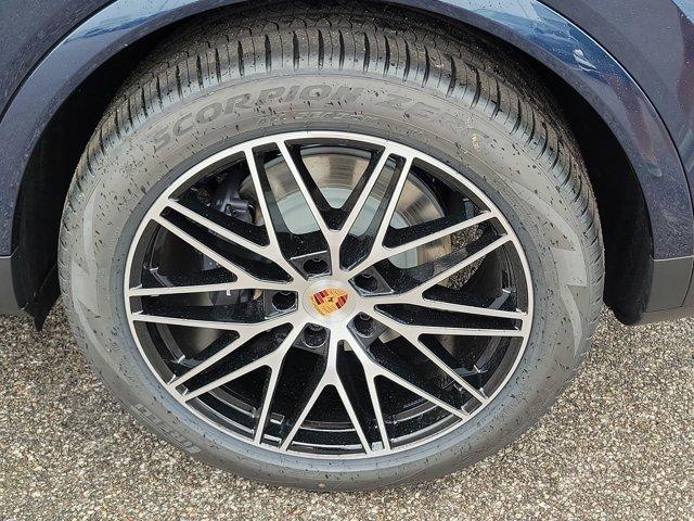 new 2026 Porsche Cayenne car, priced at $113,570